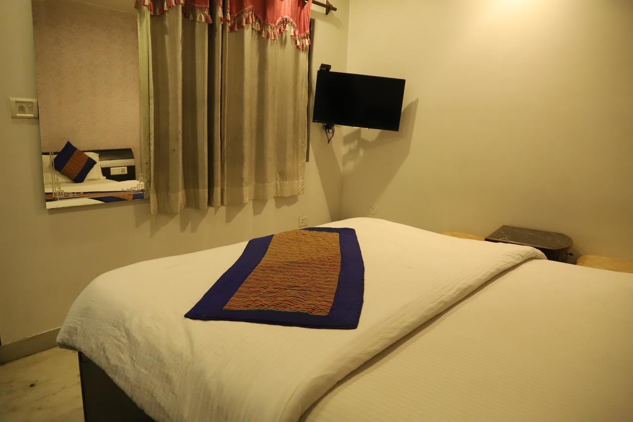 Airport Hotel Aerocity Inn New Delhi Exterior photo