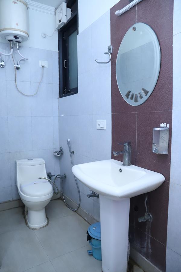 Airport Hotel Aerocity Inn New Delhi Exterior photo